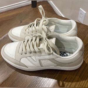 Vans Lowland CC LEATHER sneaker.